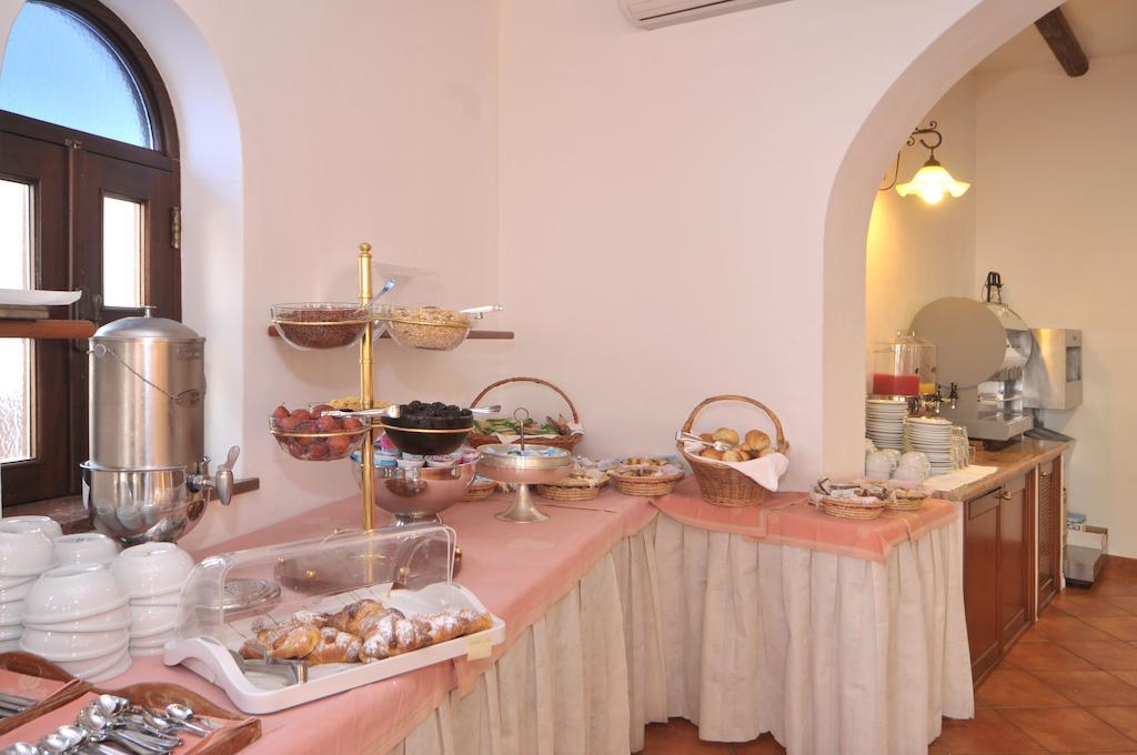 Hotel Villaggio Stromboli - Isola Di Стромболи Экстерьер фото