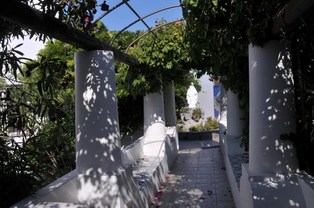 Hotel Villaggio Stromboli - Isola Di Стромболи Экстерьер фото