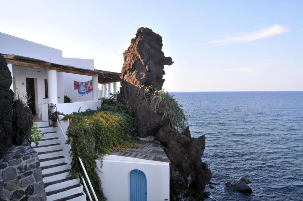 Hotel Villaggio Stromboli - Isola Di Стромболи Экстерьер фото