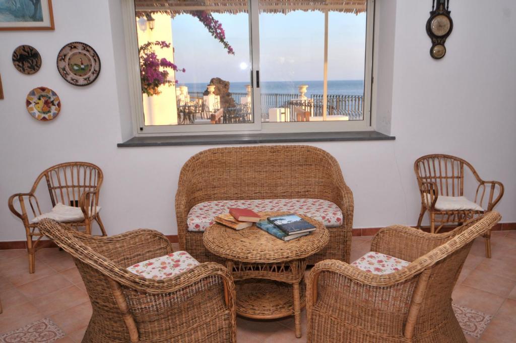 Hotel Villaggio Stromboli - Isola Di Стромболи Экстерьер фото