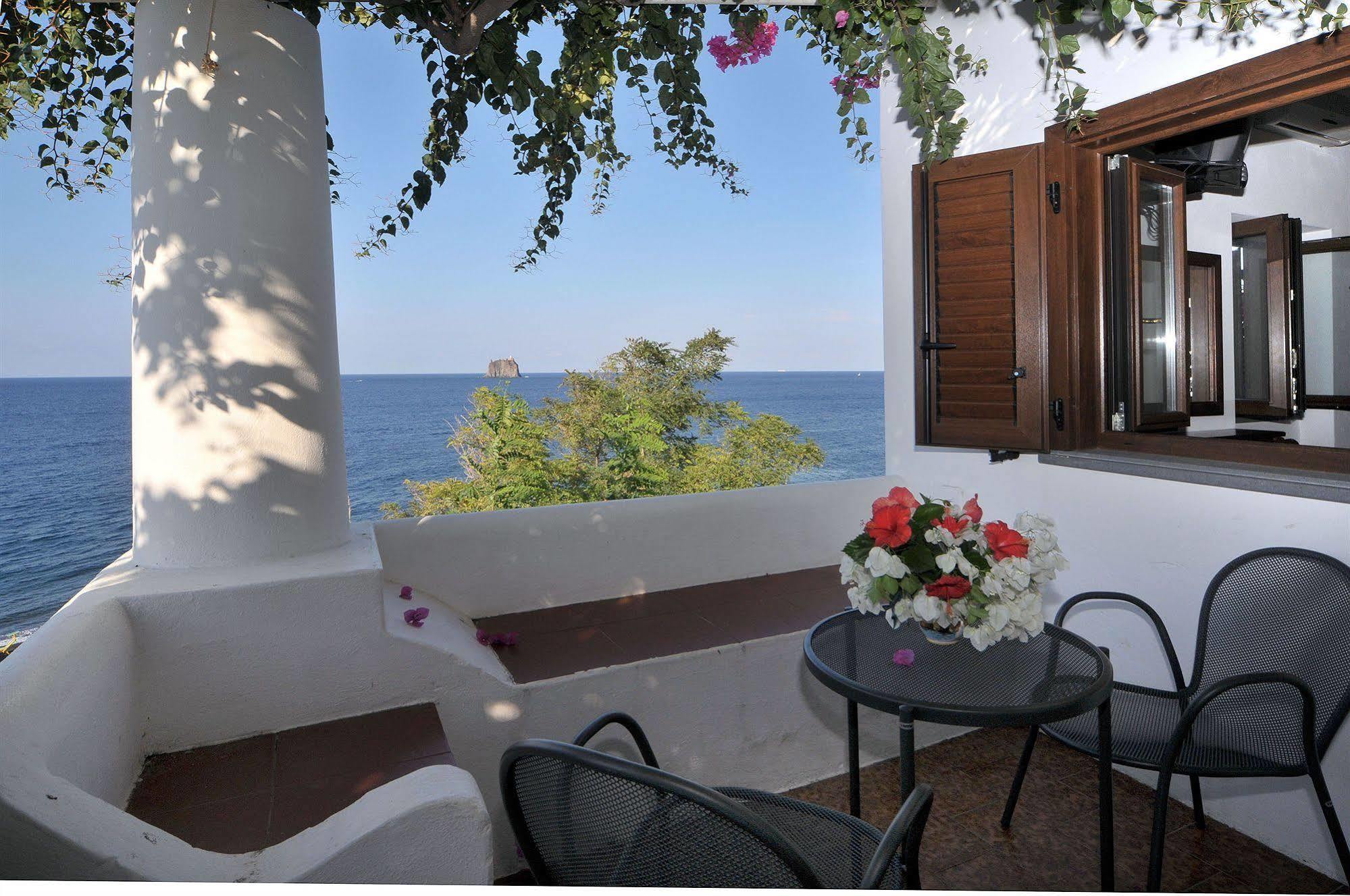 Hotel Villaggio Stromboli - Isola Di Стромболи Экстерьер фото