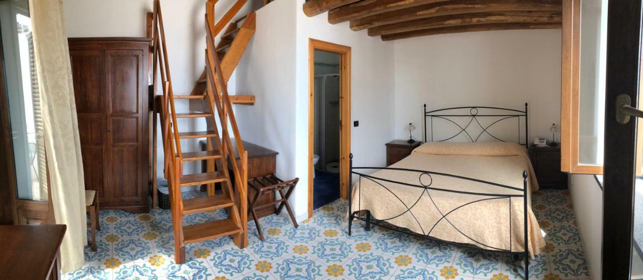 Hotel Villaggio Stromboli - Isola Di Стромболи Экстерьер фото