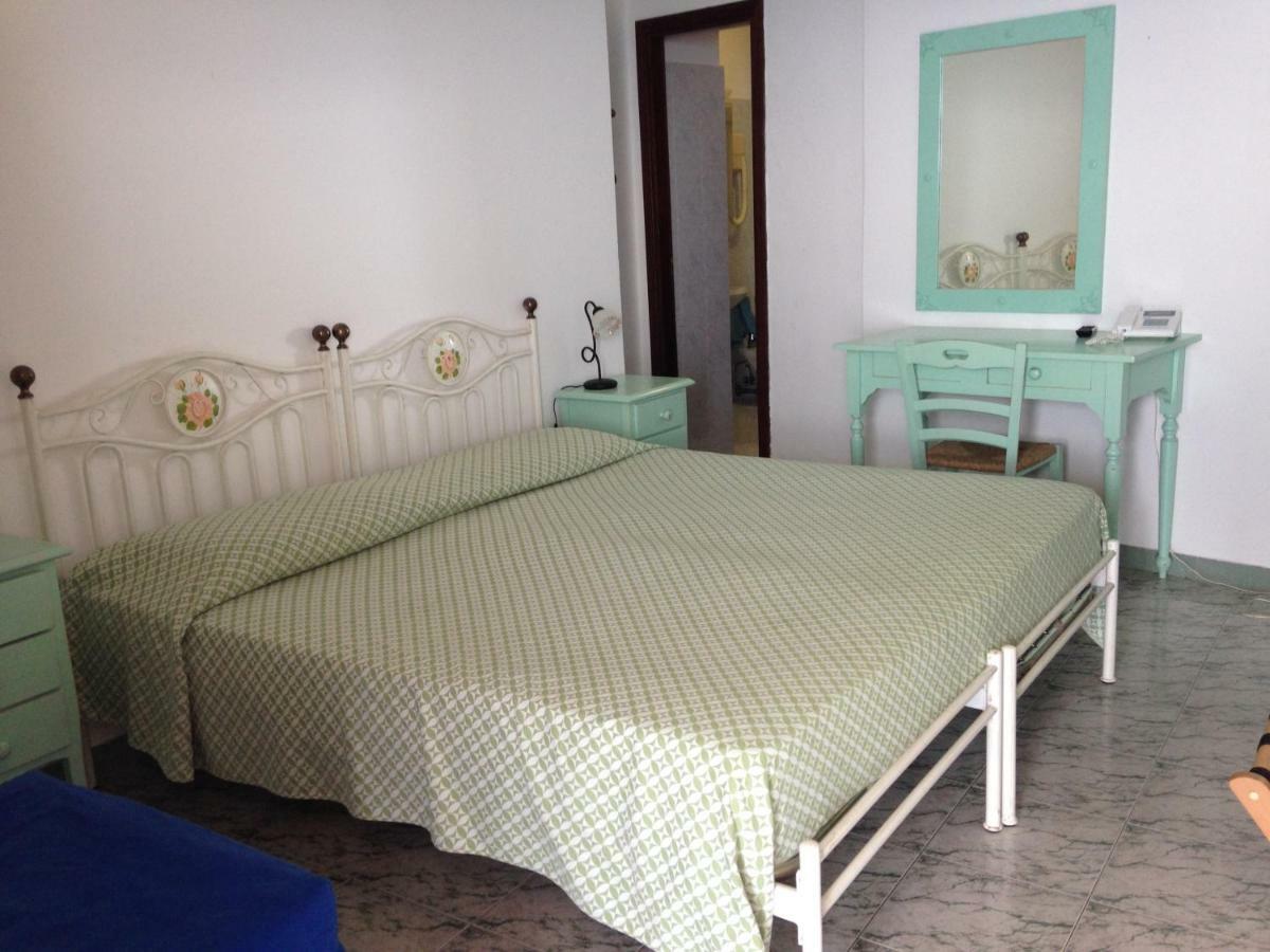 Hotel Villaggio Stromboli - Isola Di Стромболи Экстерьер фото